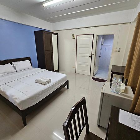 Ban Rong Khoei Si Fah At Bangsaen Hotel מראה חיצוני תמונה