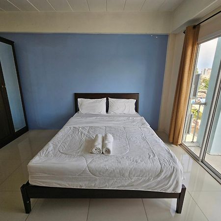 Ban Rong Khoei Si Fah At Bangsaen Hotel מראה חיצוני תמונה