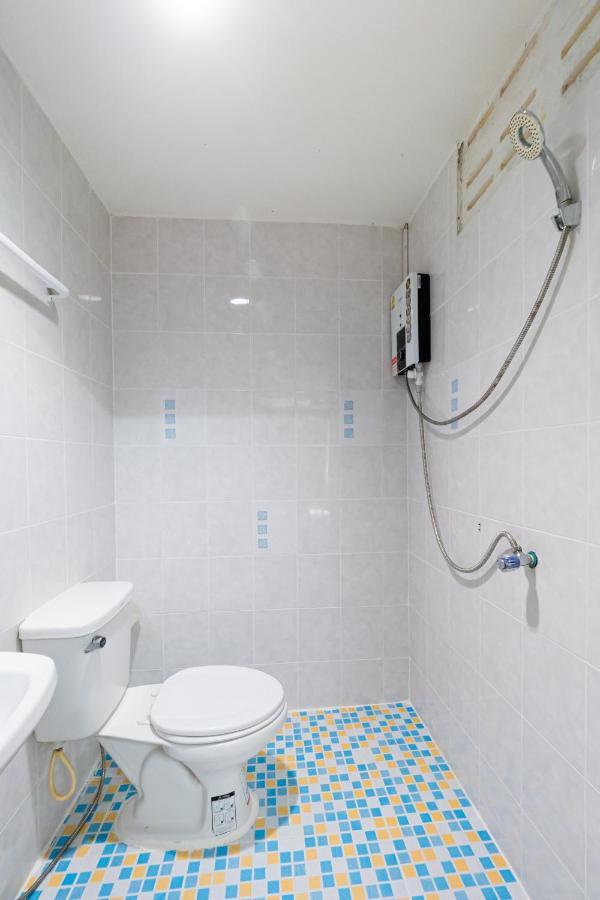 Ban Rong Khoei Si Fah At Bangsaen Hotel מראה חיצוני תמונה