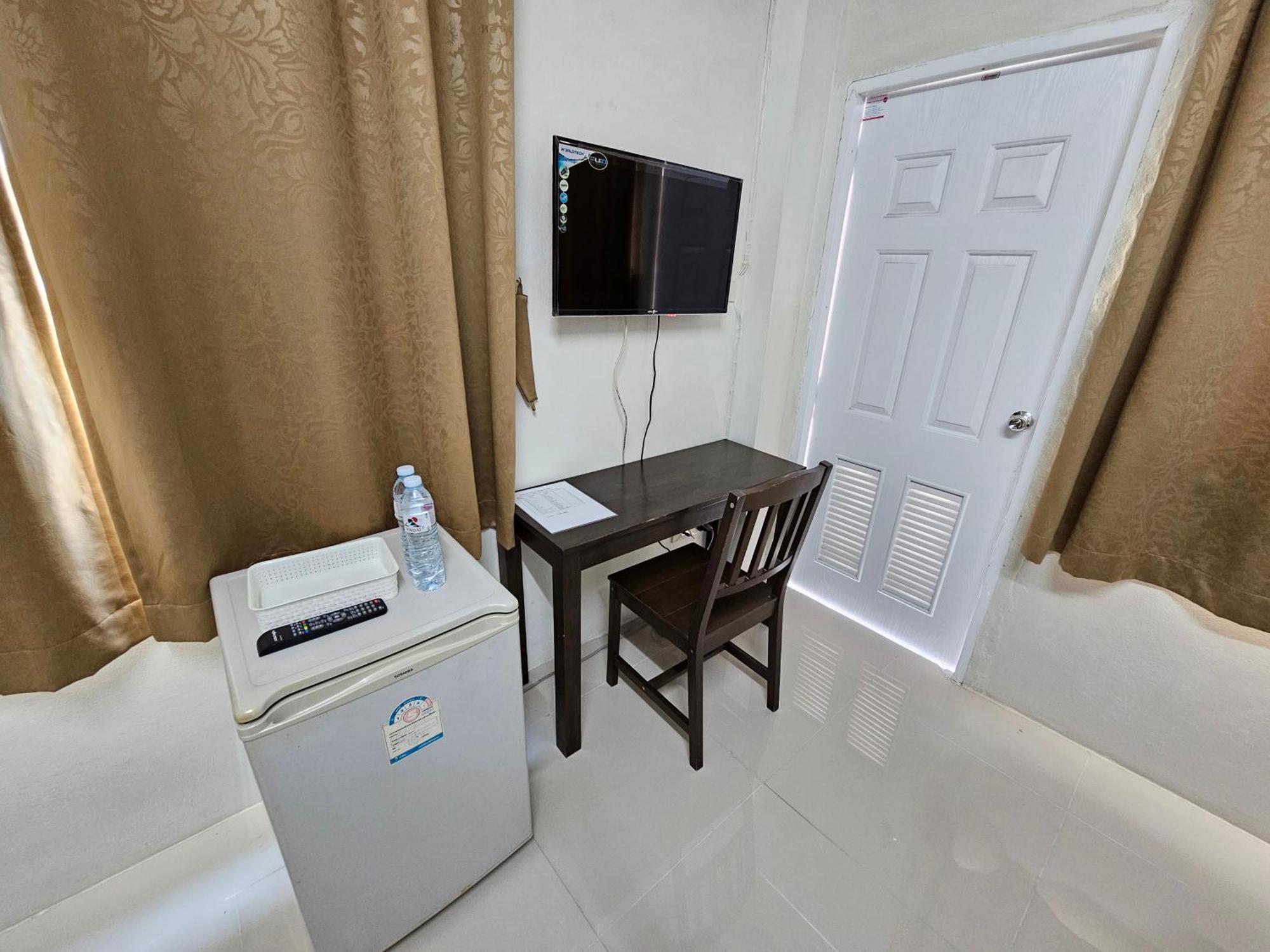 Ban Rong Khoei Si Fah At Bangsaen Hotel מראה חיצוני תמונה