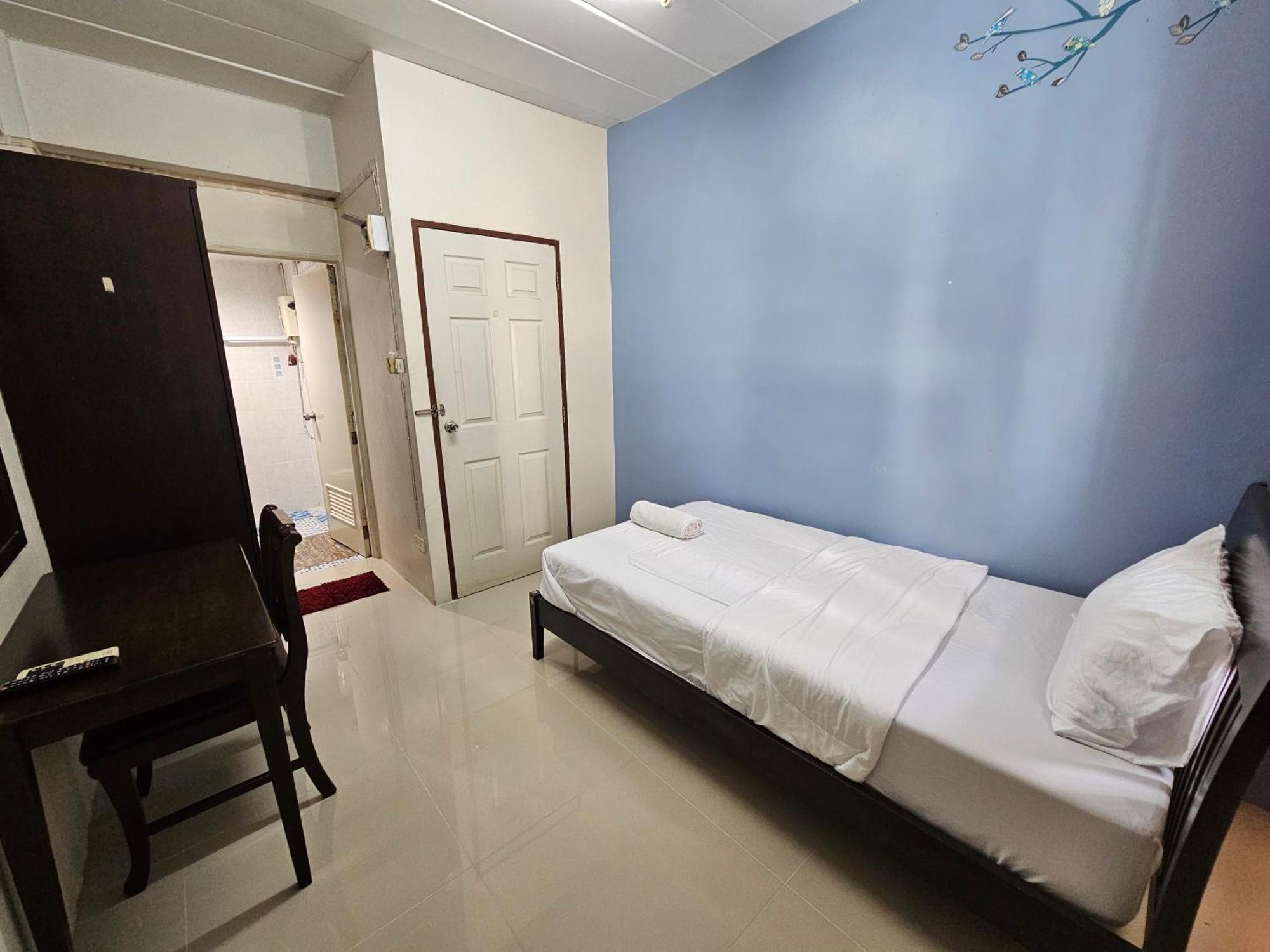 Ban Rong Khoei Si Fah At Bangsaen Hotel מראה חיצוני תמונה