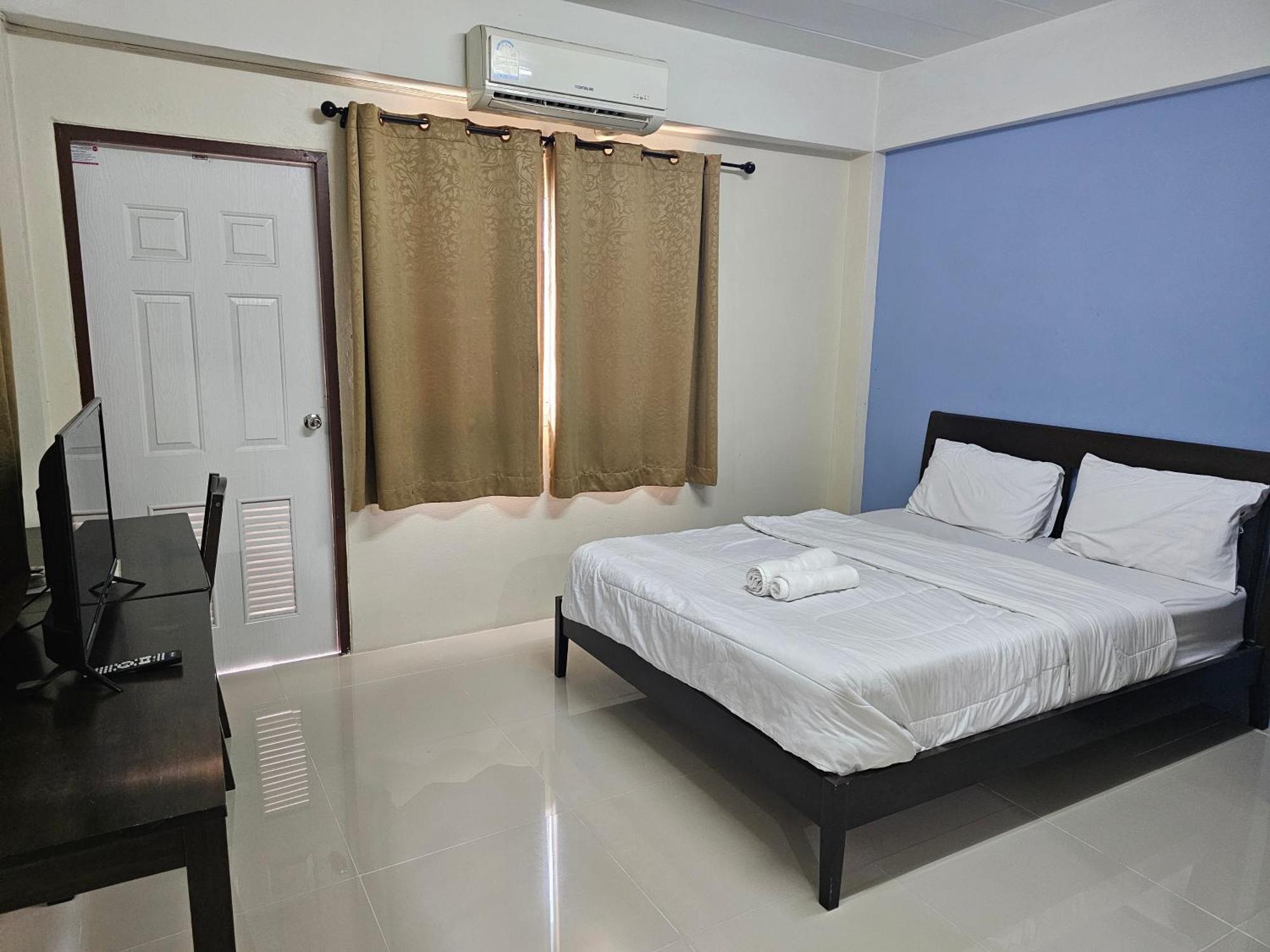 Ban Rong Khoei Si Fah At Bangsaen Hotel מראה חיצוני תמונה