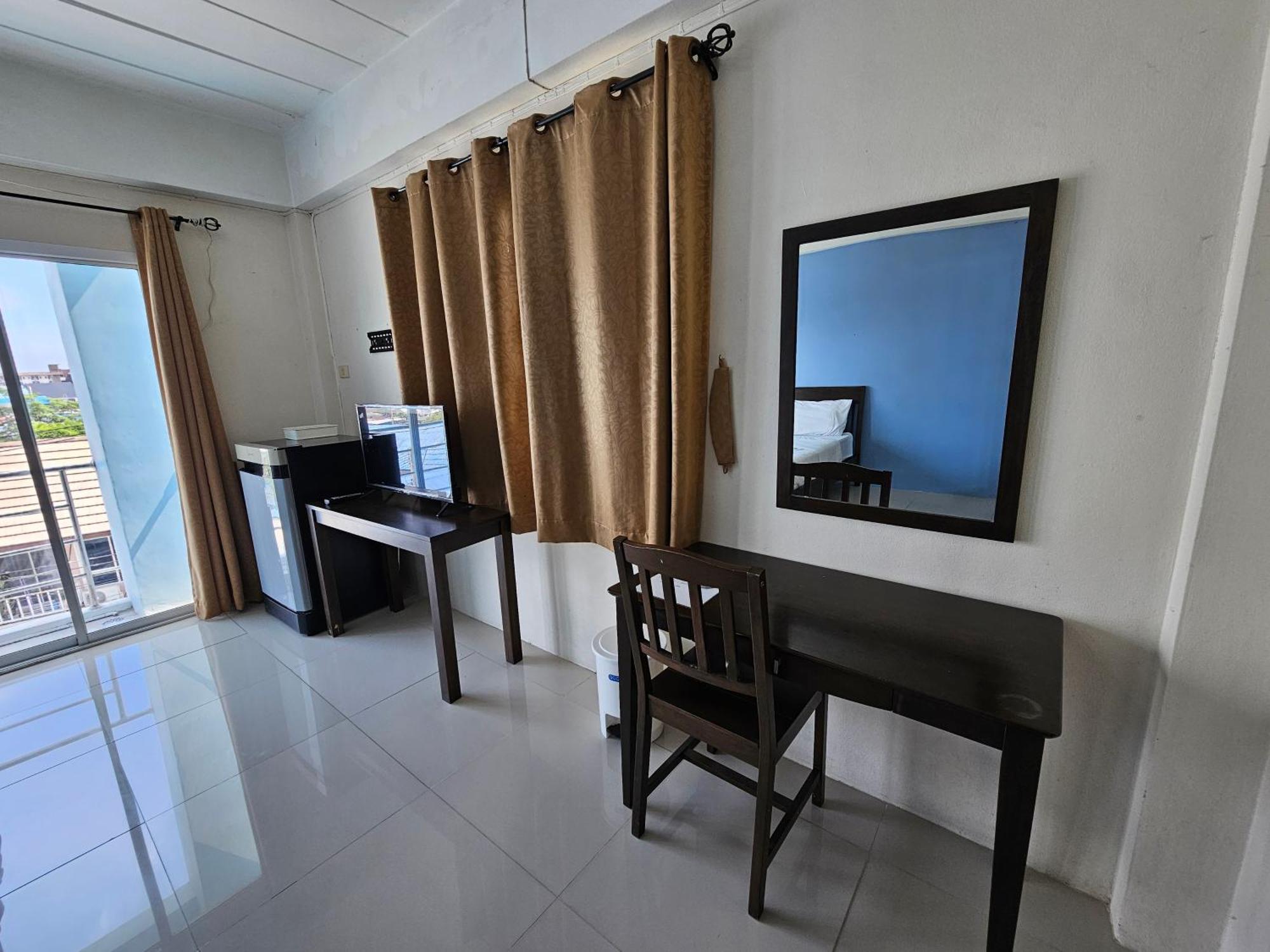 Ban Rong Khoei Si Fah At Bangsaen Hotel מראה חיצוני תמונה